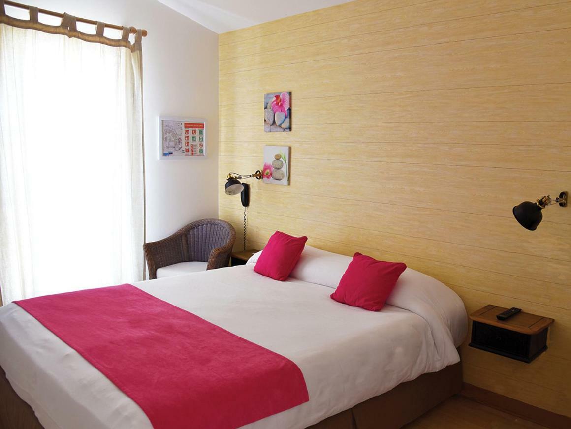 Hotel Jerodel Le Bois-Plage-en-Ré エクステリア 写真